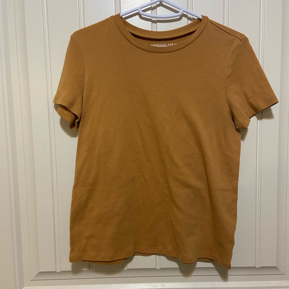 American Eagle tee shirt